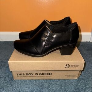 Clark Emslie Warren 6.5 Ankle Boot Black New with Box